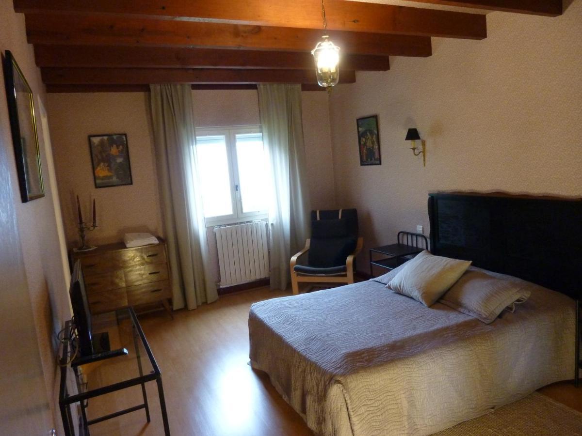 Les Millepertuis Villa Luz-Saint-Sauveur Exteriör bild