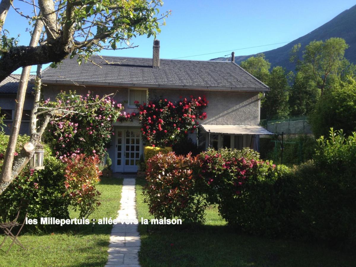 Les Millepertuis Villa Luz-Saint-Sauveur Exteriör bild
